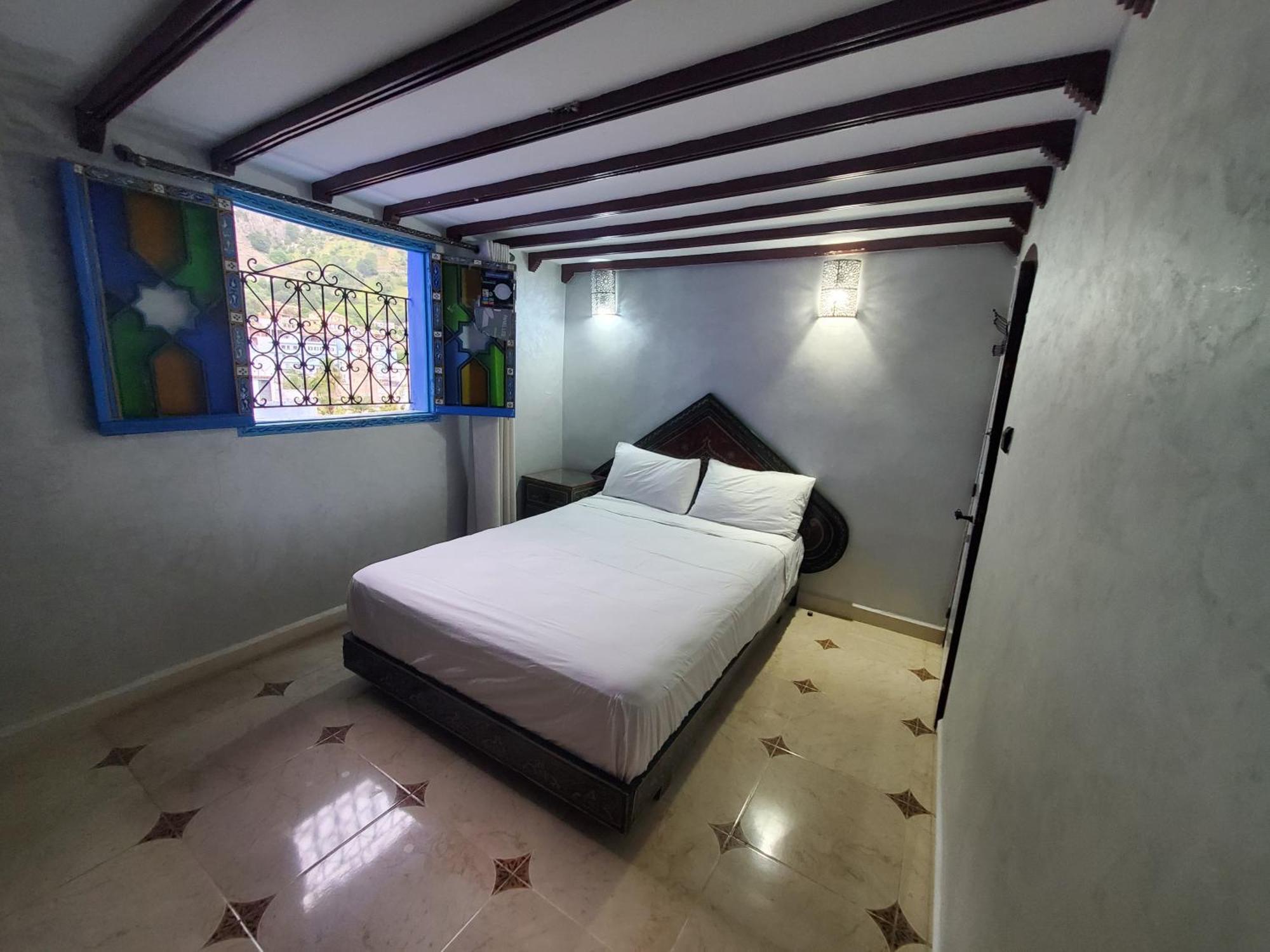 Blue City Hotel เชฟชาอูน ภายนอก รูปภาพ