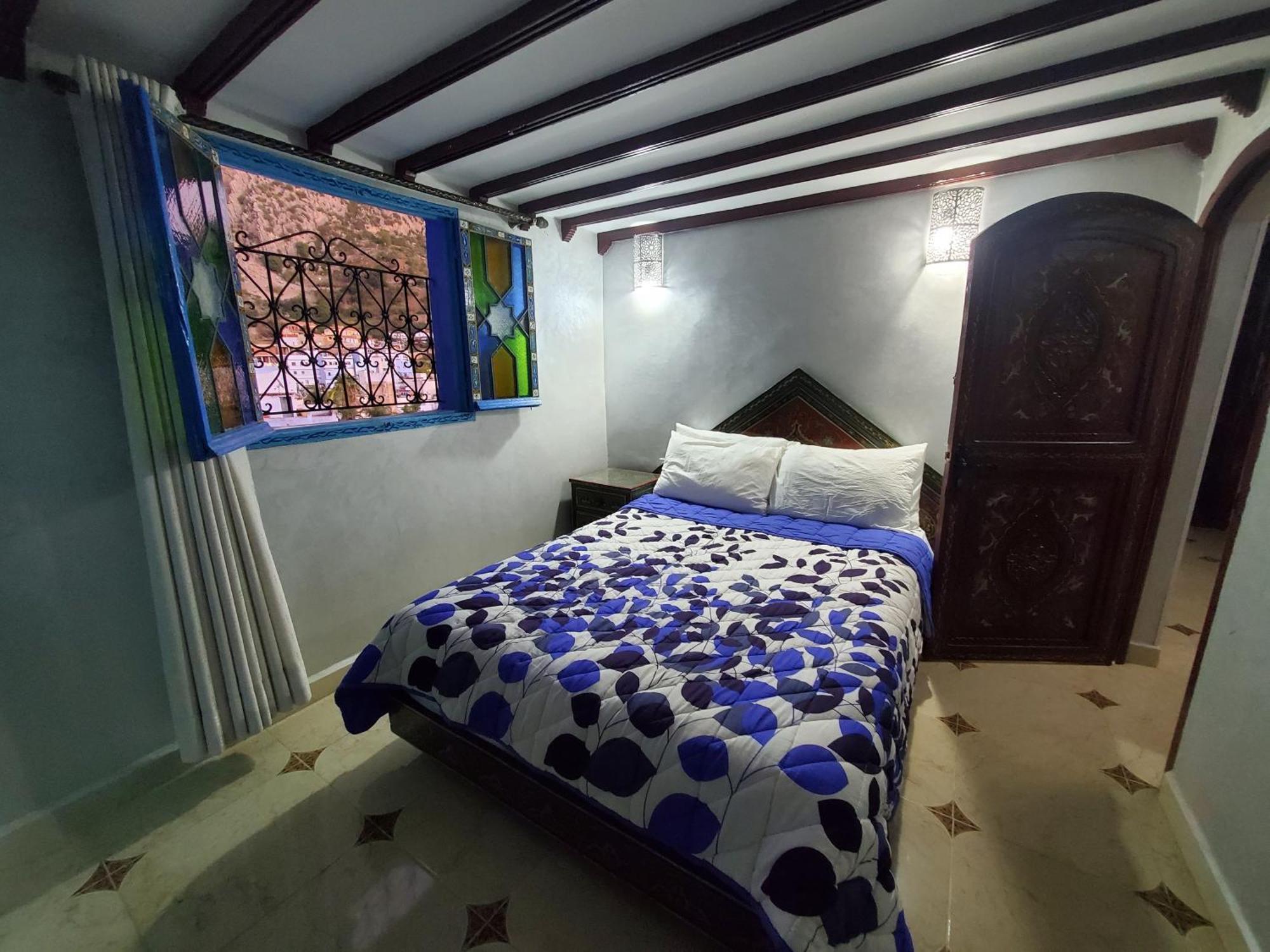 Blue City Hotel เชฟชาอูน ภายนอก รูปภาพ